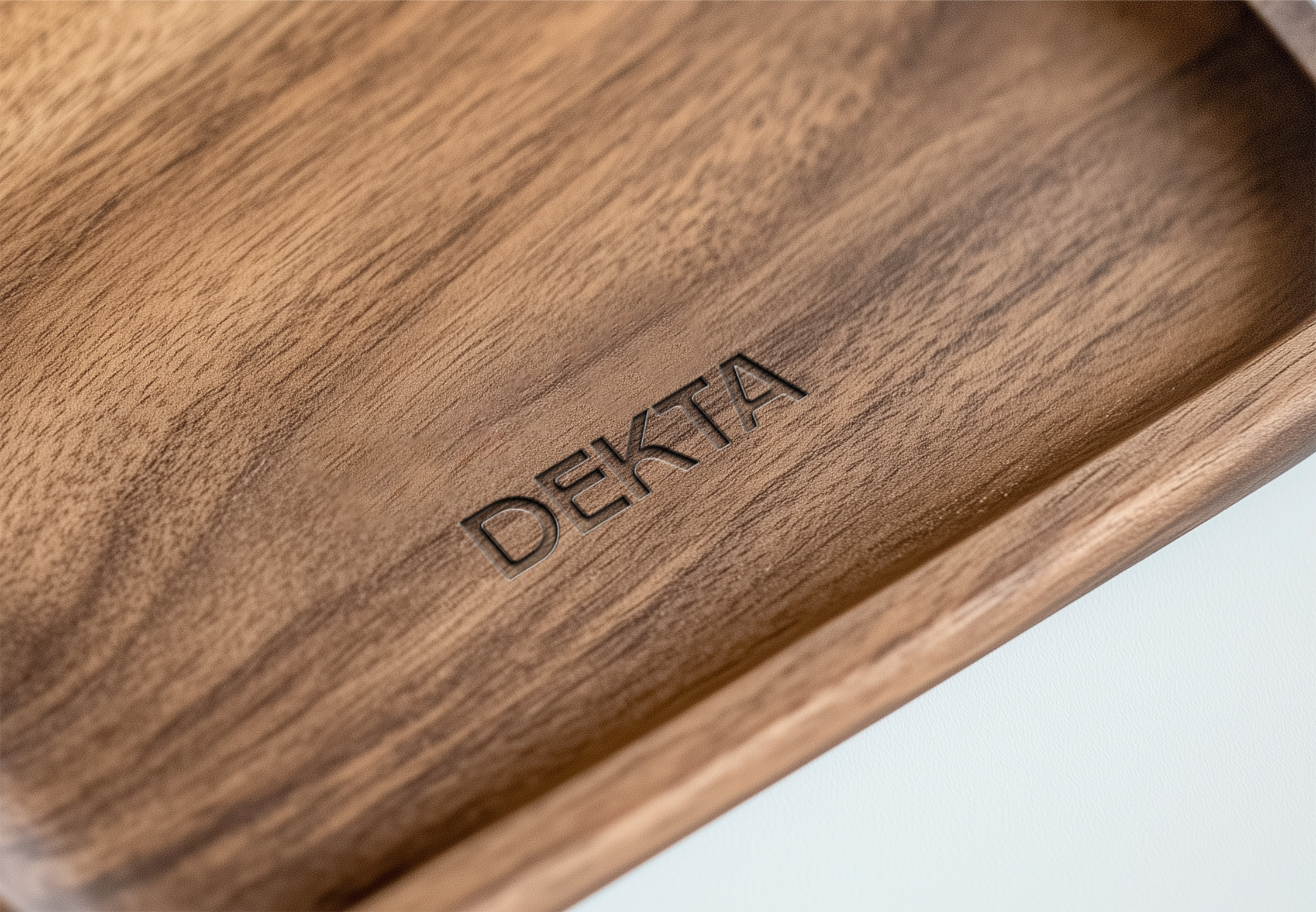 DEKTA — для <br />
декоративных и <br />
тактильных интерьеров image